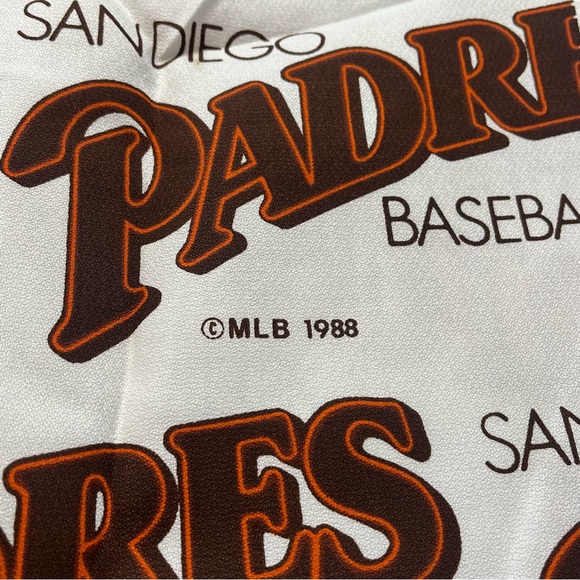 Vintage MLB 1988 San Diego Padres Table Cloth/Wall Hanging. - Picture 5 of 7